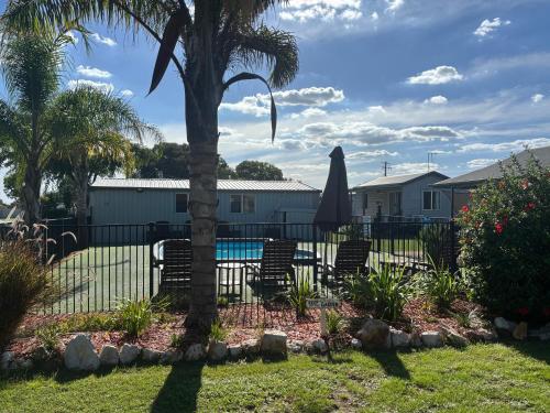 Exterior view of Pioneer Caravan Park