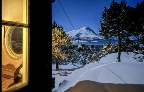Vaade, Awesome Home In Ballangen With Kitchen in Ballangen