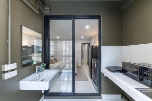 Petchaburi31 Platinum Suite Home - image 11