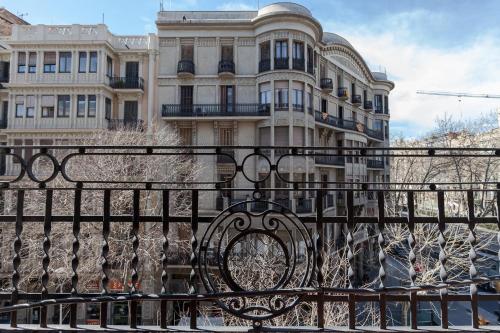 ApartEasy - Family 4-Bedroom Apartment, Barcelona (fotografie 2)