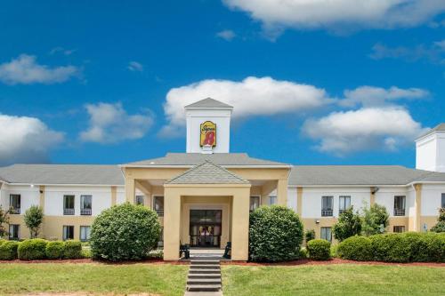 Super 8 by Wyndham Clemmons/Winston-Salem Area in Clemmons, USA