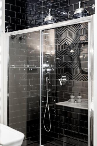Arnobio Florence Suites - image 12
