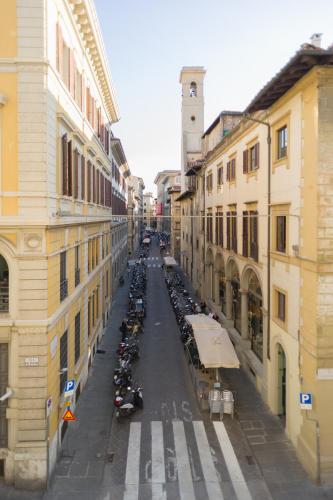 Arnobio Florence Suites - image 14