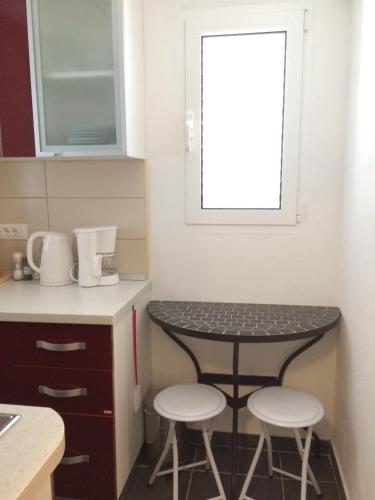  Villa Radoš - 4 Sterne, 4 Apartments für maximal 22 Gäste in Supetar