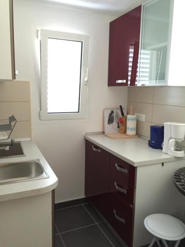  Villa Radoš - 4 Sterne, 4 Apartments für maximal 22 Gäste in Supetar