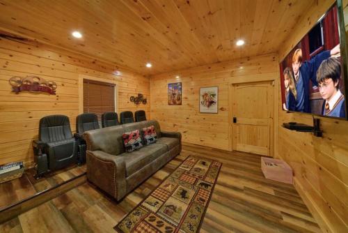Skyburst- Mountain cabin w fireworks view! Indoor Heated Pool & Hot Tub, Pigeon Forge (fotografie 6)