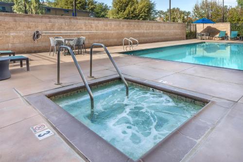 Hampton Inn & Suites Riverside/Corona East in Riverside, USA