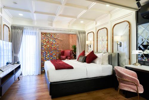 room detail thumbnail 0