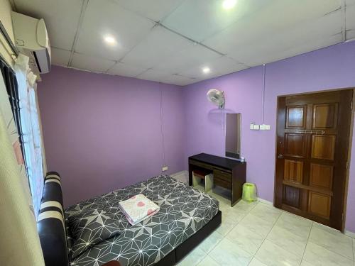 Cosy Homestay Ulu Tiram - Room only in Ulu Tiram