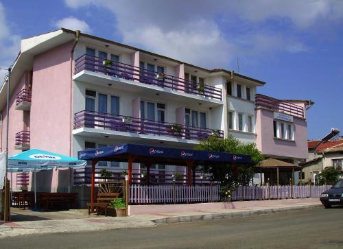 Hotel Strajica, 