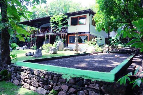 Tlorisi, Laguna Beach Club in La Laguna