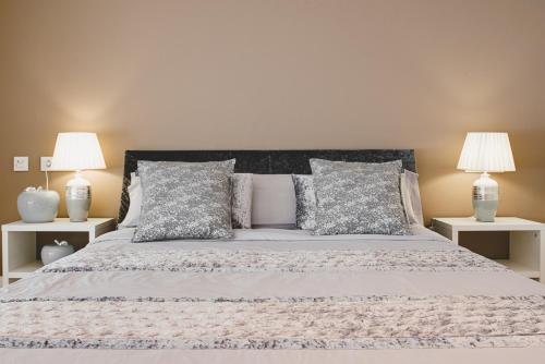 3 bedrooms, 4 beds
