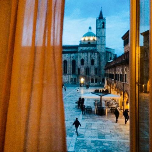 Residenza dei Capitani - Piazza del Popolo