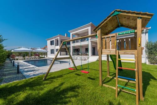 Iekārtas, Luxury Villa Primavera Sukosan with Heated Pool in Gorica