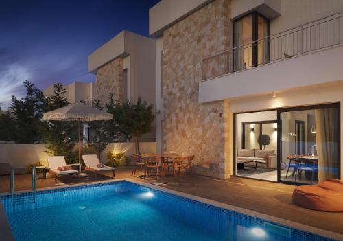 Larnaca LIV & CO Suites – khách sạn tại Pyla