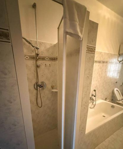 Fürdőszoba, Casa Vacanze da Francesco in Taranta Peligna