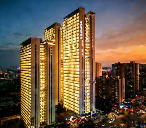XiDaWu Family Loft Apartments Hotel Near Changsha South Railway Station Free Unlimited Shuttle Split Level Loft With King And Twin Beds For Families Children Seniors Late Arrivals And Easy Rail Travel