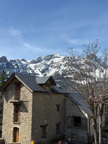 Casa Miradell in Bubal