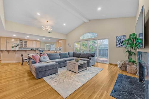 10481 Quiet Cozy 3B 3BA in a Prime Location in Cupertino – khách sạn tại Cupertino