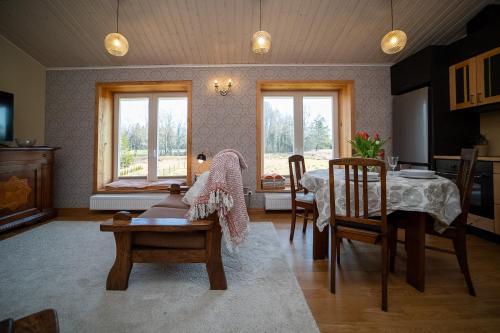 Létesítmények, Authentic Estonian Wood Interior Apartment, Sunset Balcony Views, Lahemaa in Kolga