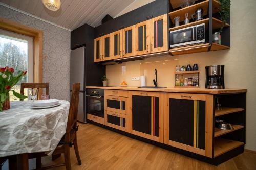 Létesítmények, Authentic Estonian Wood Interior Apartment, Sunset Balcony Views, Lahemaa in Kolga