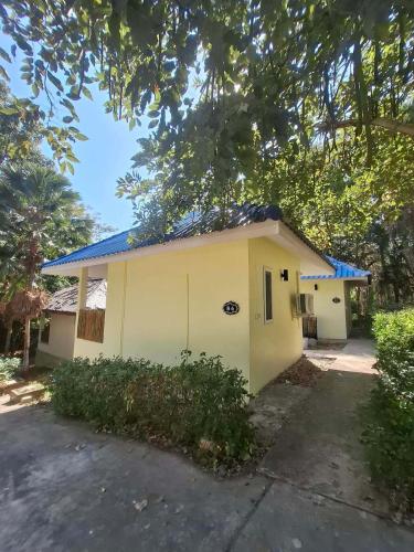 Jungle Breeze Bungalow, Fast WiFi, Quiet Retreat - Koh Chang
