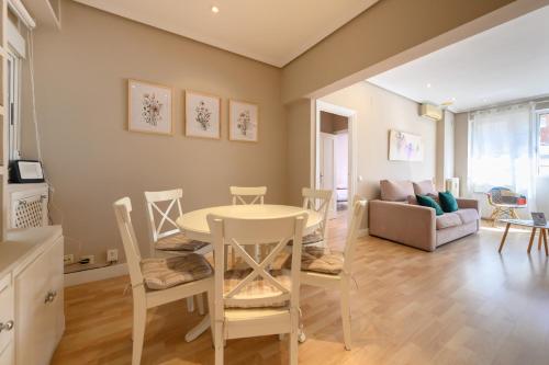 temporary apartment in the Salamanca neighborhood AAM242 in Lista