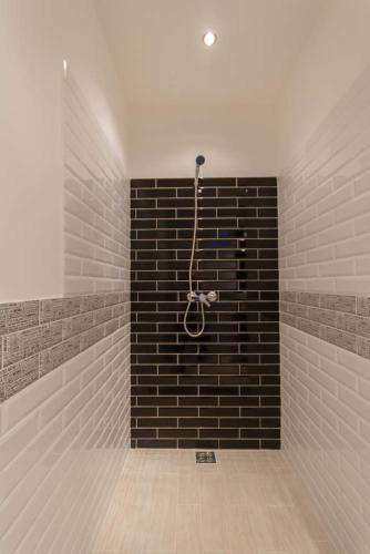 Luxury Apartment by Hi5-Varoshaz Suite photo