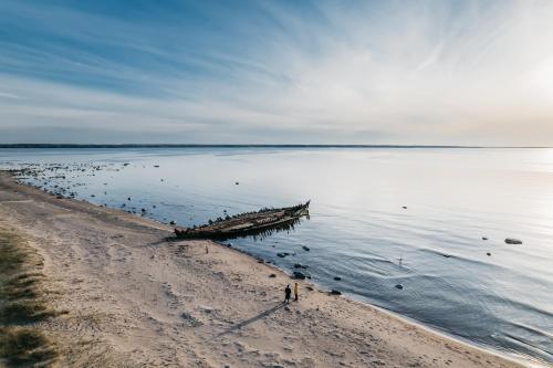 View, Old Silent in Hara