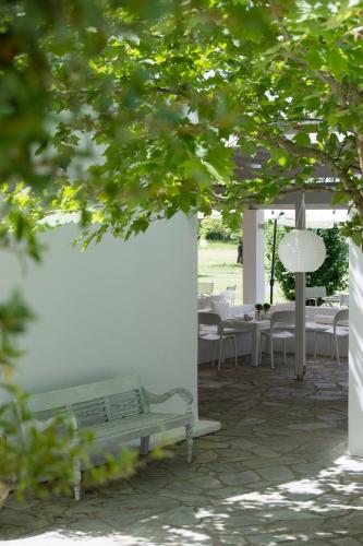 Skiathos Holidays Suites & Villas