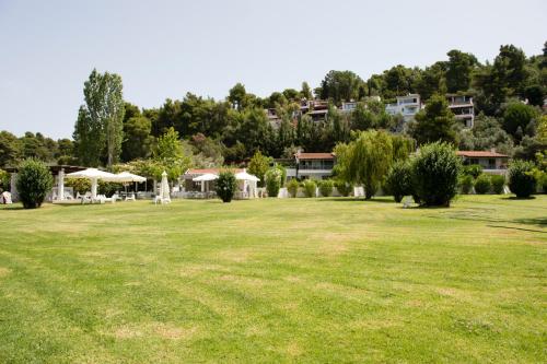 Skiathos Holidays Suites & Villas