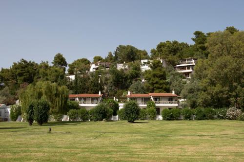 Skiathos Holidays Suites & Villas