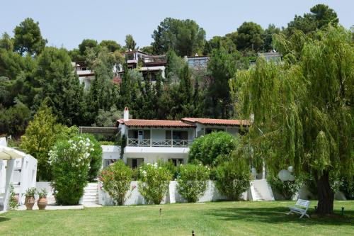 Skiathos Holidays Suites & Villas