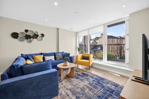 Stunning 2BR Apartment Cardiff Bay with Balcony – khách sạn tại Butetown / Grangetown