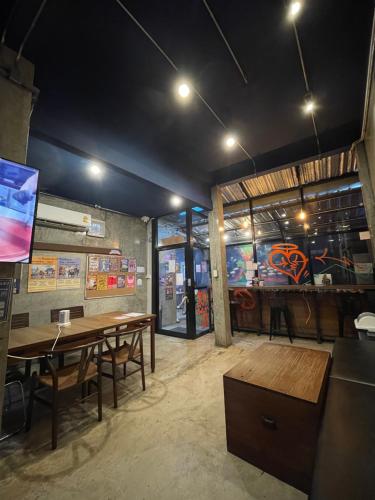 AREA81 HIDEOUT Hostel Khaosan in Khaosan