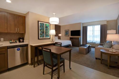 Homewood Suites By Hilton Orlando Flamingo Crossings Fl - image 26