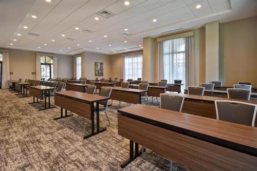 Homewood Suites By Hilton Orlando Flamingo Crossings Fl - image 40