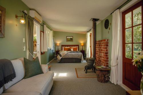St Leonards Vineyard Cottages in Blenheim