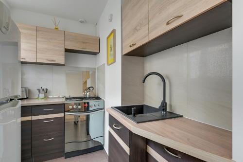 Cozinha, RentPlanet - Apartament Rubinowa in Orunia Gorna