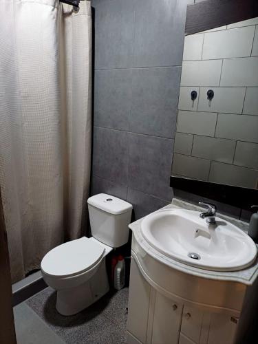ห้องน้ำ, Alojamento Excalibur in ลองรอยวา