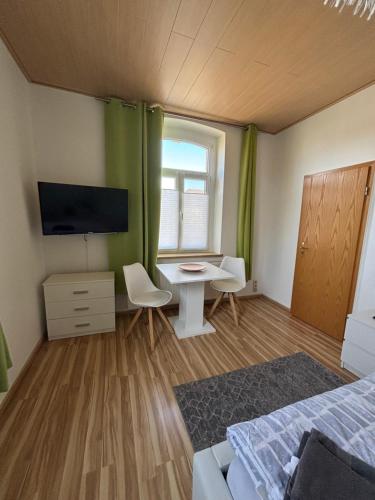 Pension Waldsachsen - Gäste und Monteurzimmer mit Parkplatz (Pension Waldsachsen - Gaste und Monteurzimmer mit Parkplatz) in เมราเนอ