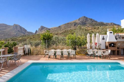 Peldbaseins, MalagaSuite Casa Rural con Piscina y Barbacoa in Pilarejo