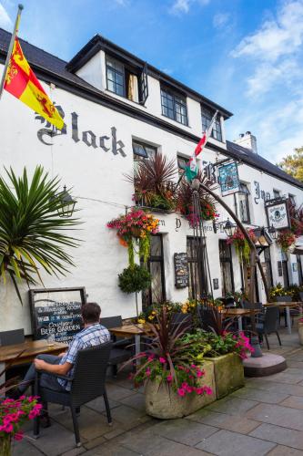 83828254 The Black Boy Inn