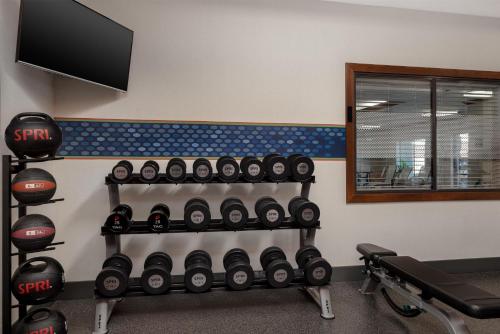 Hampton Inn Siloam Springs - image 19