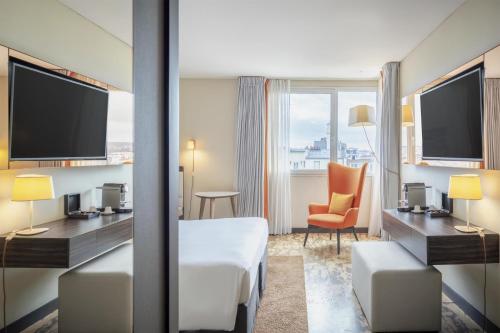 room detail thumbnail 0