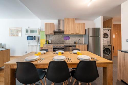Barthe Holidays I Acogedor apartamento en Arinsal 4PAX a pie de pistas I Balcon con vistas y parking in Arinsal