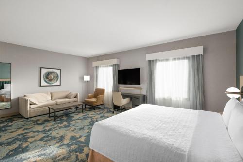 Hampton Inn & Suites Oakland Airport-Alameda - image 41