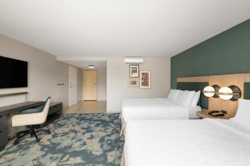 Hampton Inn & Suites Oakland Airport-Alameda - image 23
