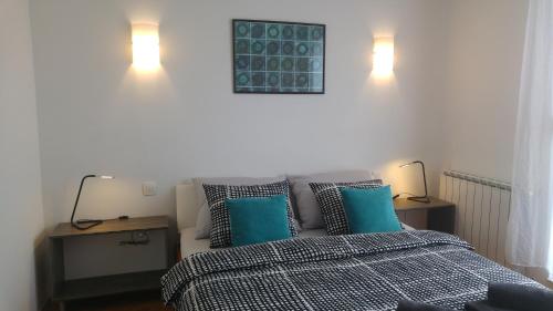 Corner Apartment - image 2