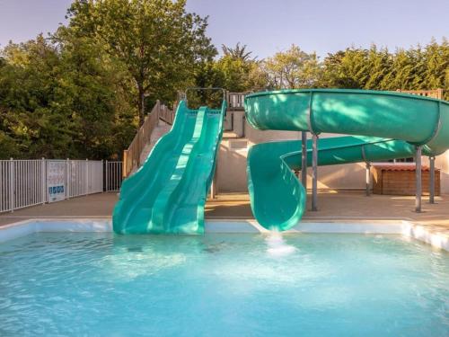 Mobil home 3 chambres avec terrasse - 7 personnes - API-1-52-519 in La Chaize-Giraud